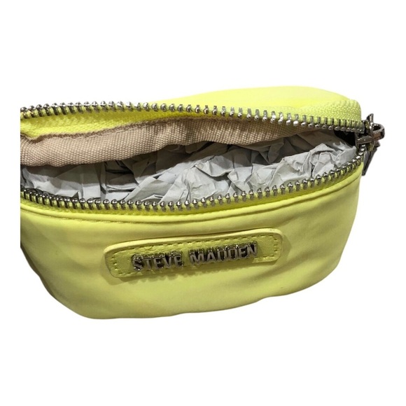 Steve Madden‎ lemon btones arm band mini bag new - Picture 4 of 11